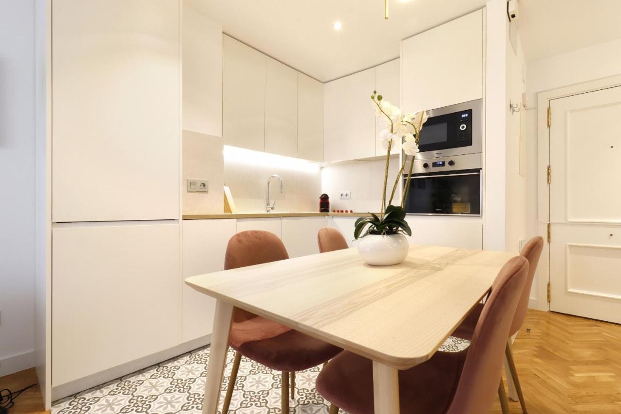 Royal Madrid Apartment Exterior photo