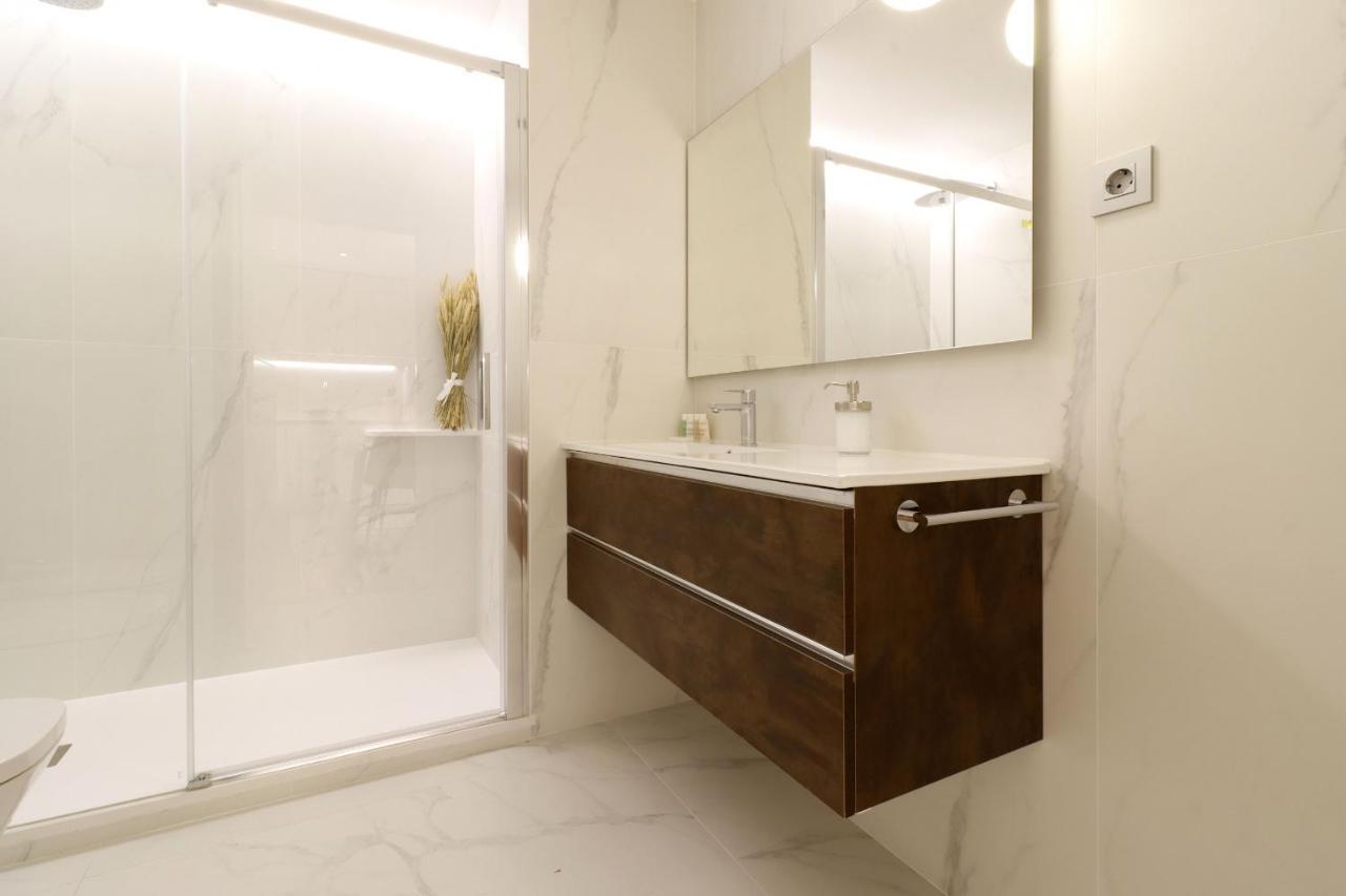 Royal Madrid Apartment Exterior photo